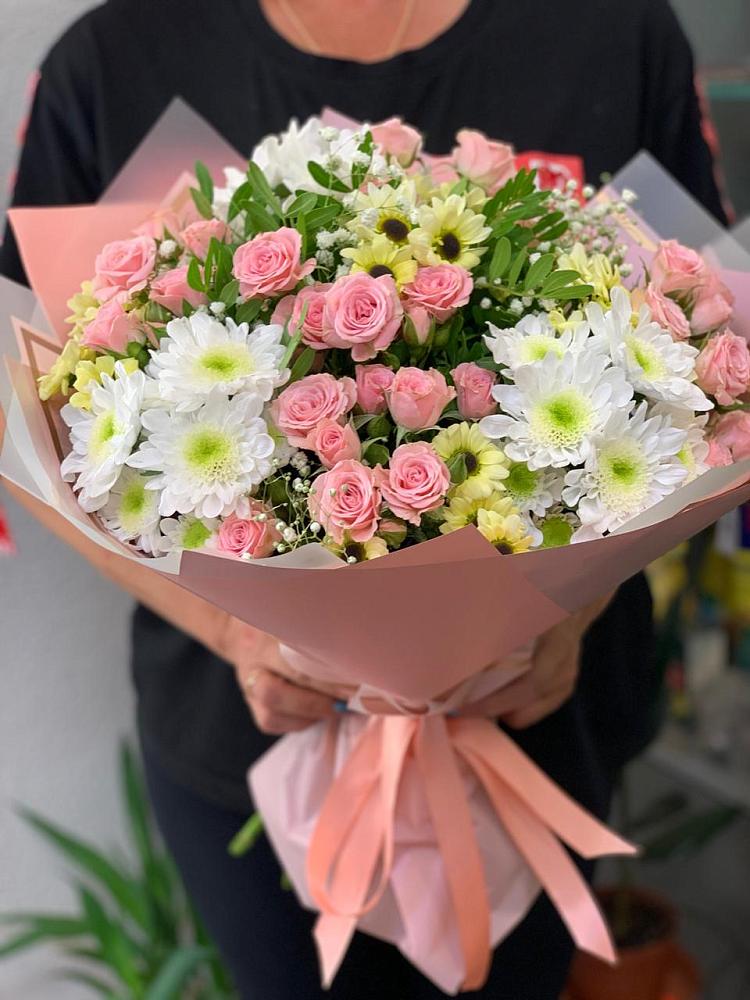 Букет цветов из: Розы и Хризантемы в Прогресс