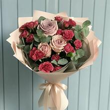 Букет цветов из:  Гвоздики и Розы в Прогресс